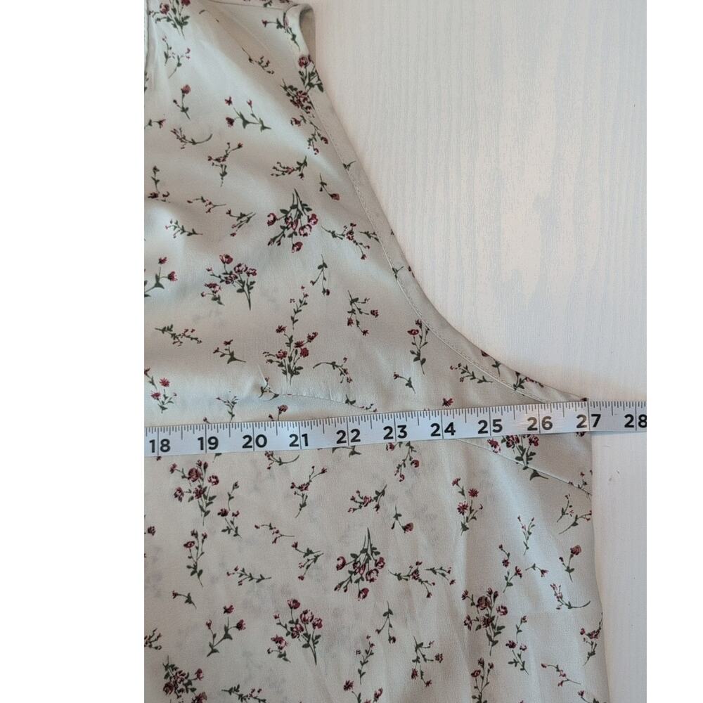 Shein Curve Plus 4XL Women’s Blouse White Floral Sleeveless V-Neck Button Front - Picture 6 of 12